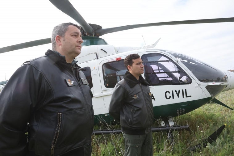 El capitán Romero y el sargento Adrián de la Unidad Aérea de León de la Guardia Civil.