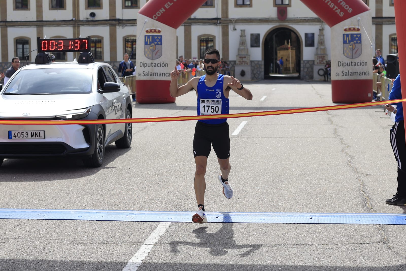 La XII Carrera Cívico-Militar &#039;San Fernando&#039; de Salamanca, en imágenes