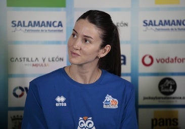 Olcay Çakir, primera salida de Perfumerías Avenida