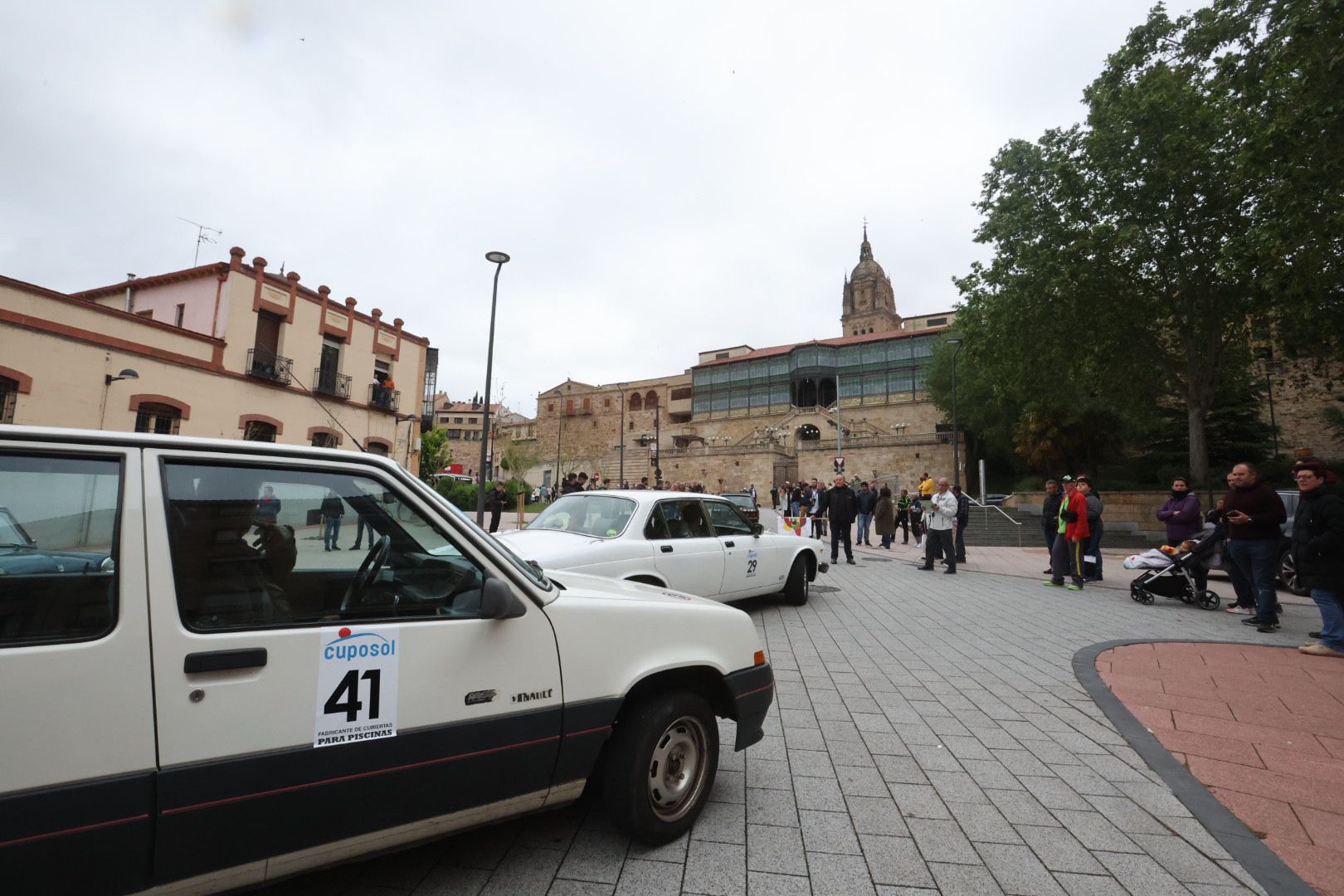 Salamanca acoge un rally urbano de regularidad con vehículos clásicos
