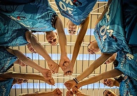 Jóvenes de la cantera del CB Perfumerías Avenida.