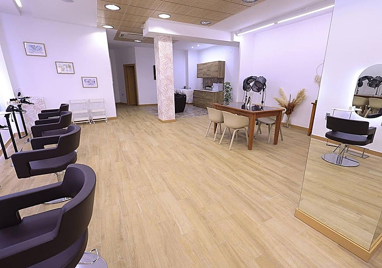 Interior de una peluquería en la capital.