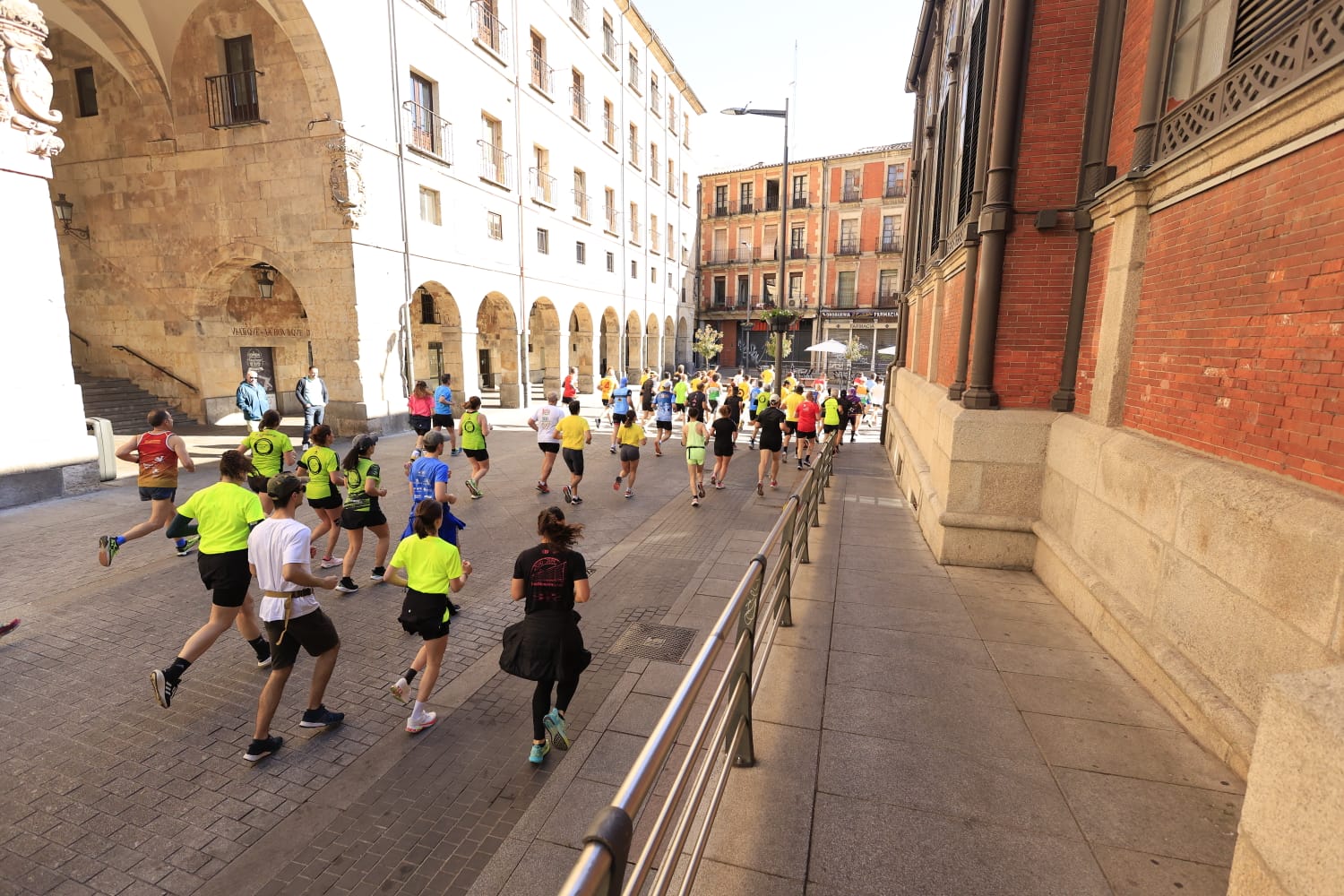 Pasos por la donación en la X Carrera Alcer de Salamanca