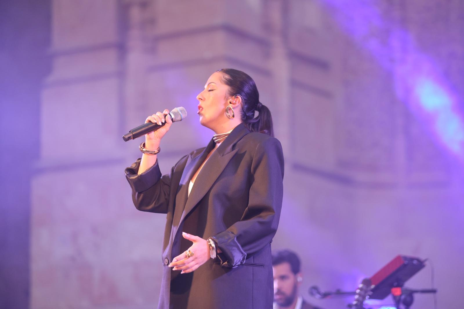 Huecco y Sara Correia triunfan en otra noche de lleno total