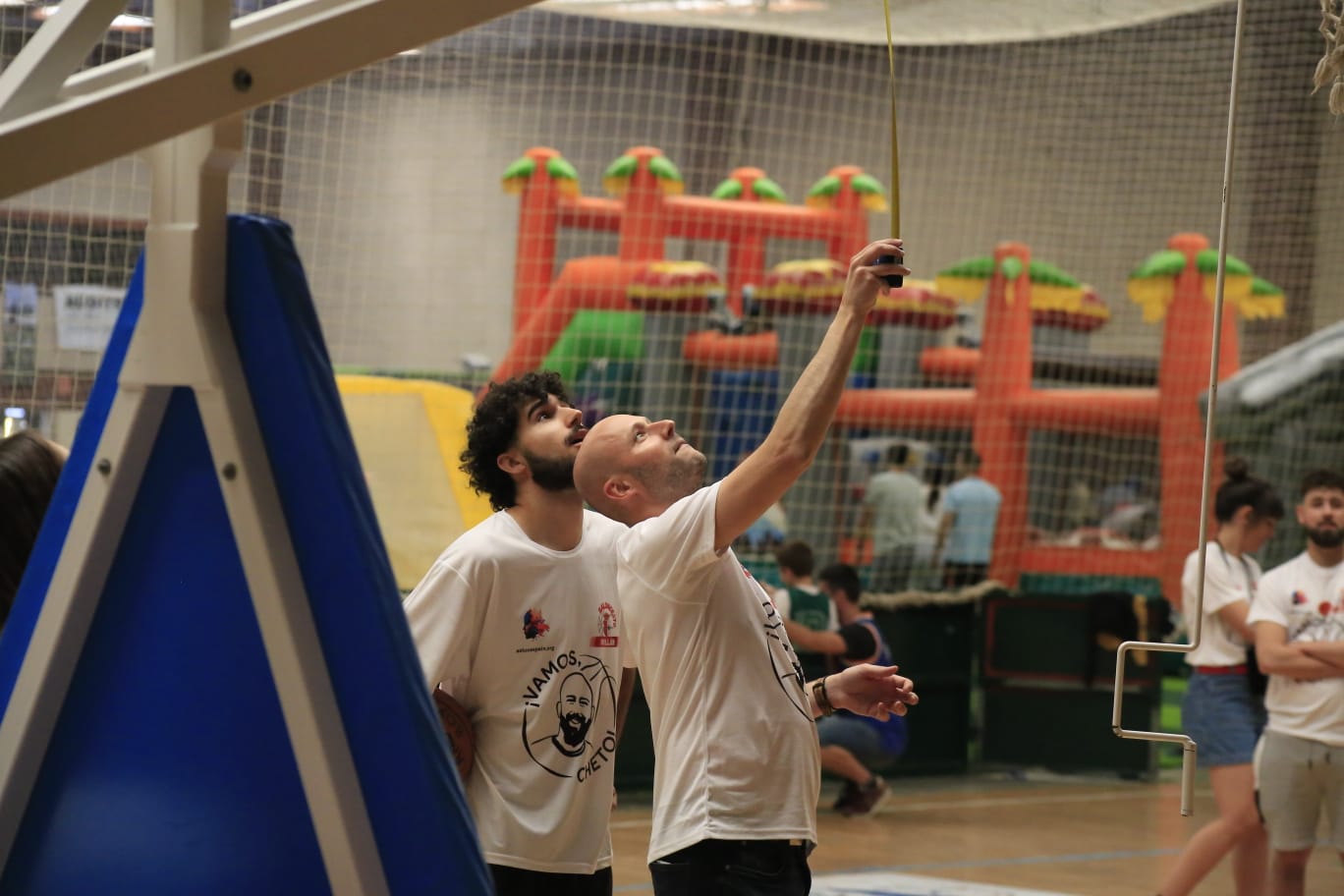 El baloncesto salmantino se une a favor de Cheto y la Asociación de Tumores Cerebrales