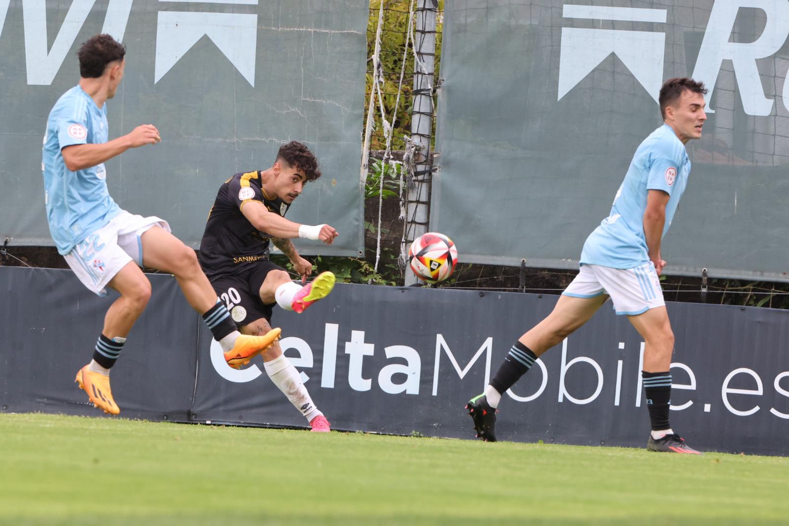 En imágenes, la victoria del Salamanca CF UDS en la ida de la eliminatoria por el ascenso