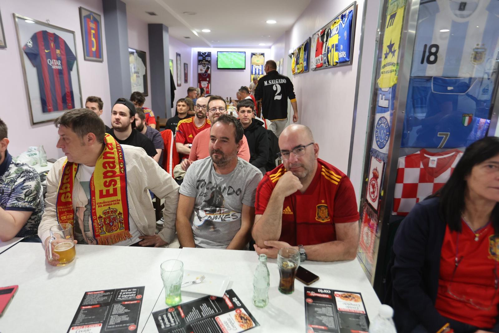 Así viven los salmantinos el España - Italia