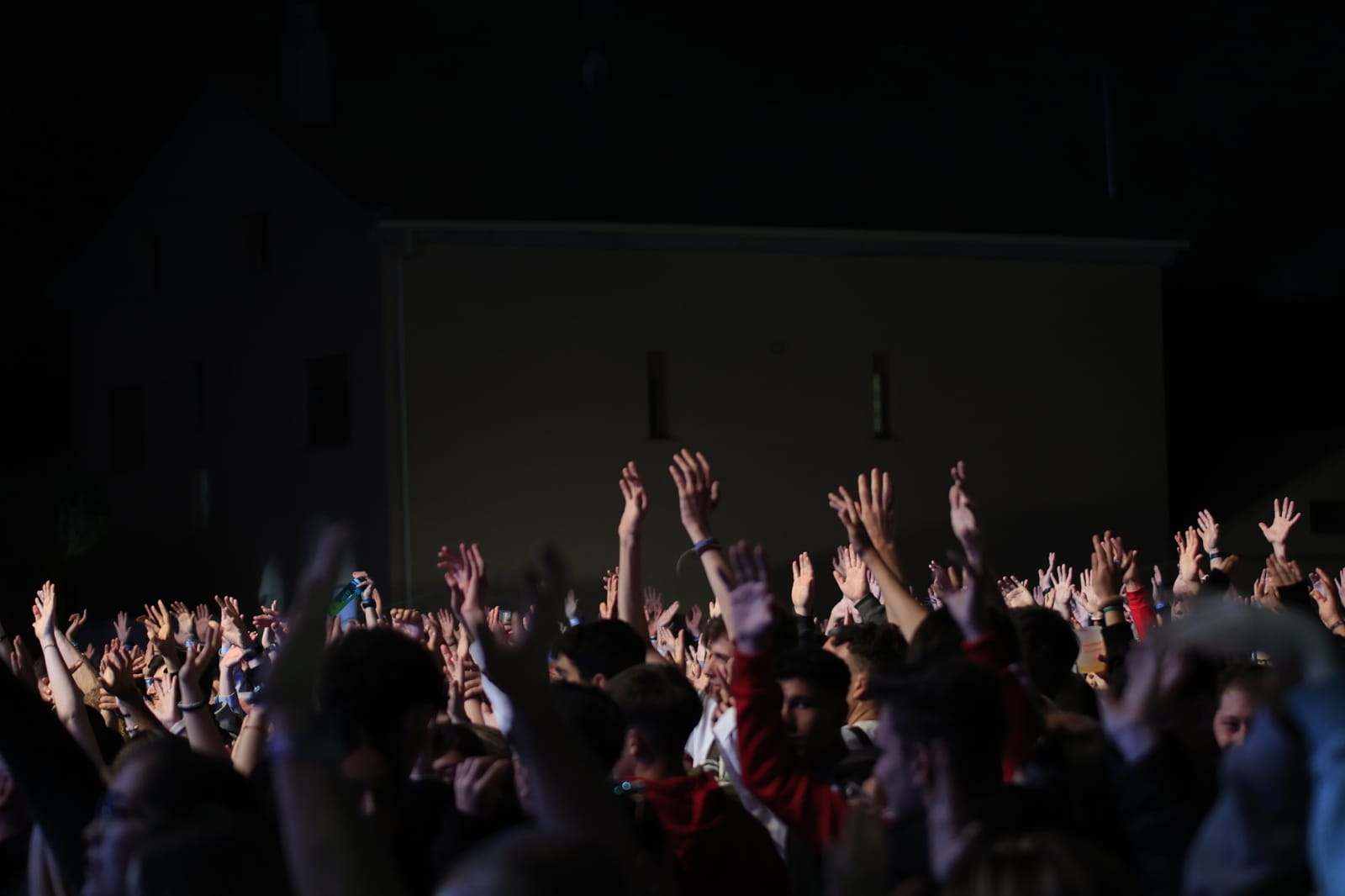 La actuación de Panorama en Castellanos de Villiquera, en imágenes