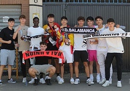 Seguidores del Salamanca UDS, en la Fan Zone.