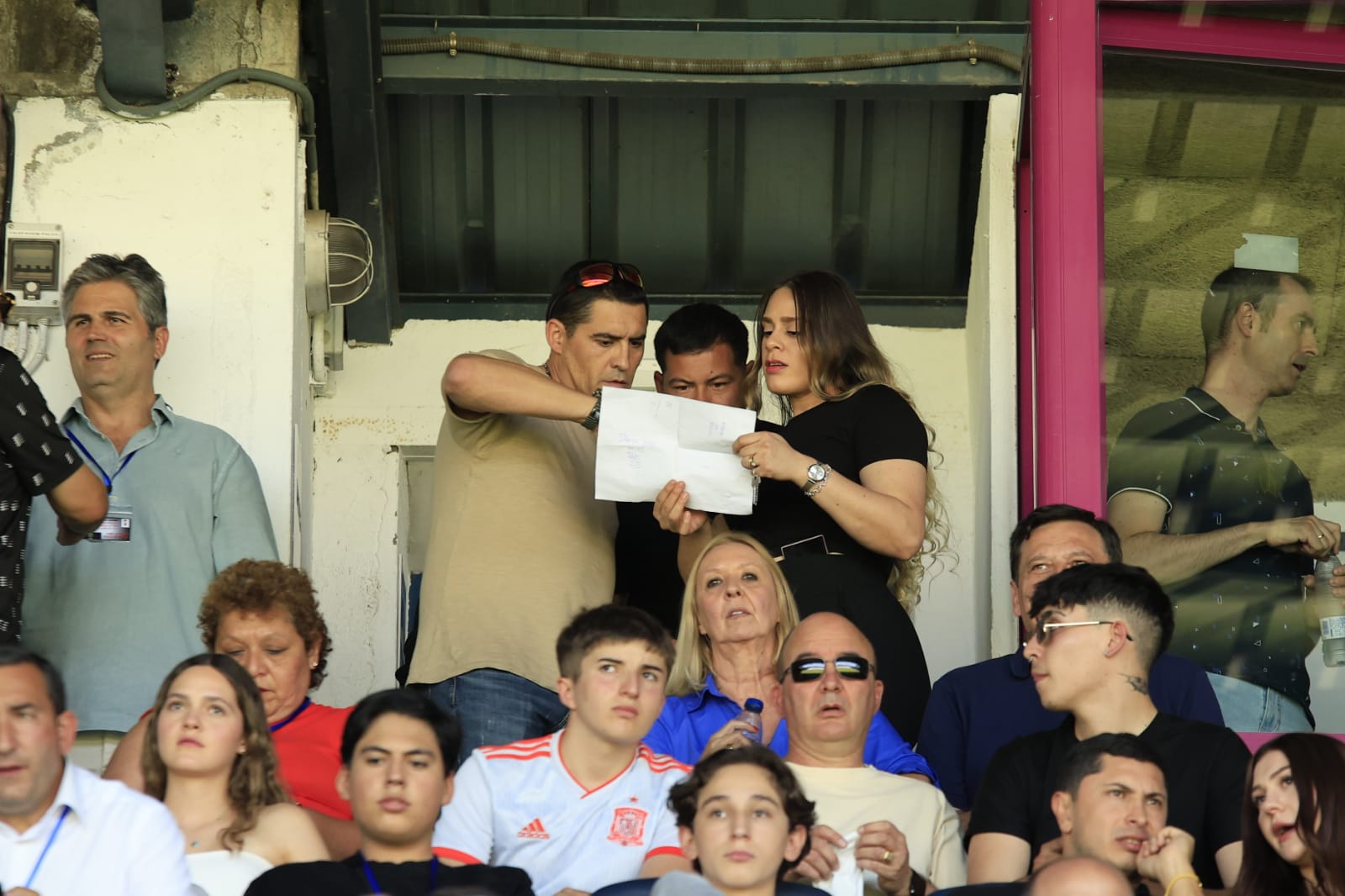 El palco del Helmántico, repleto