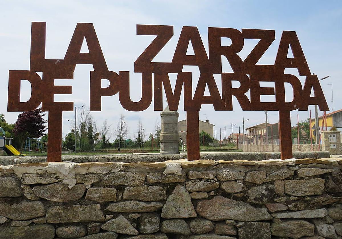 Letrero instalado en el pueblo salmantino