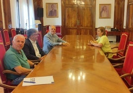 Reunión de AESAT y la Subdelegada del Gobierno