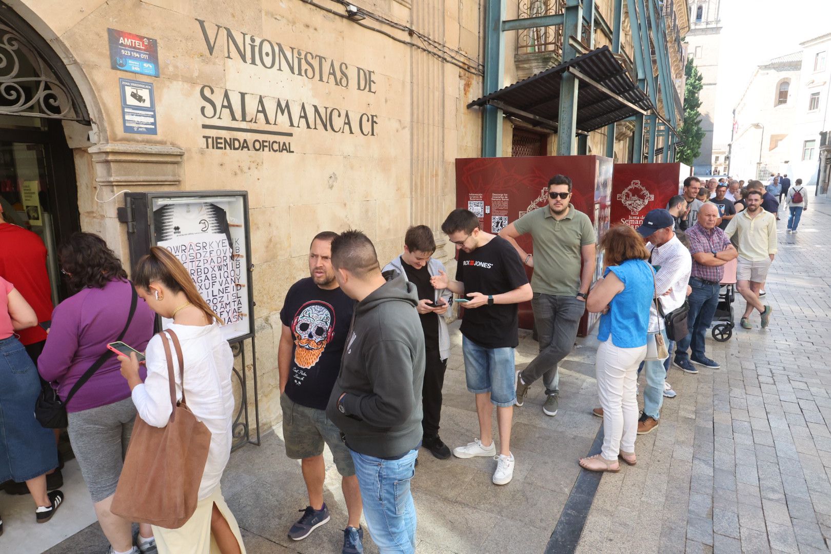 Unionistas llena la Rúa Mayor en el último periodo de renovaciones