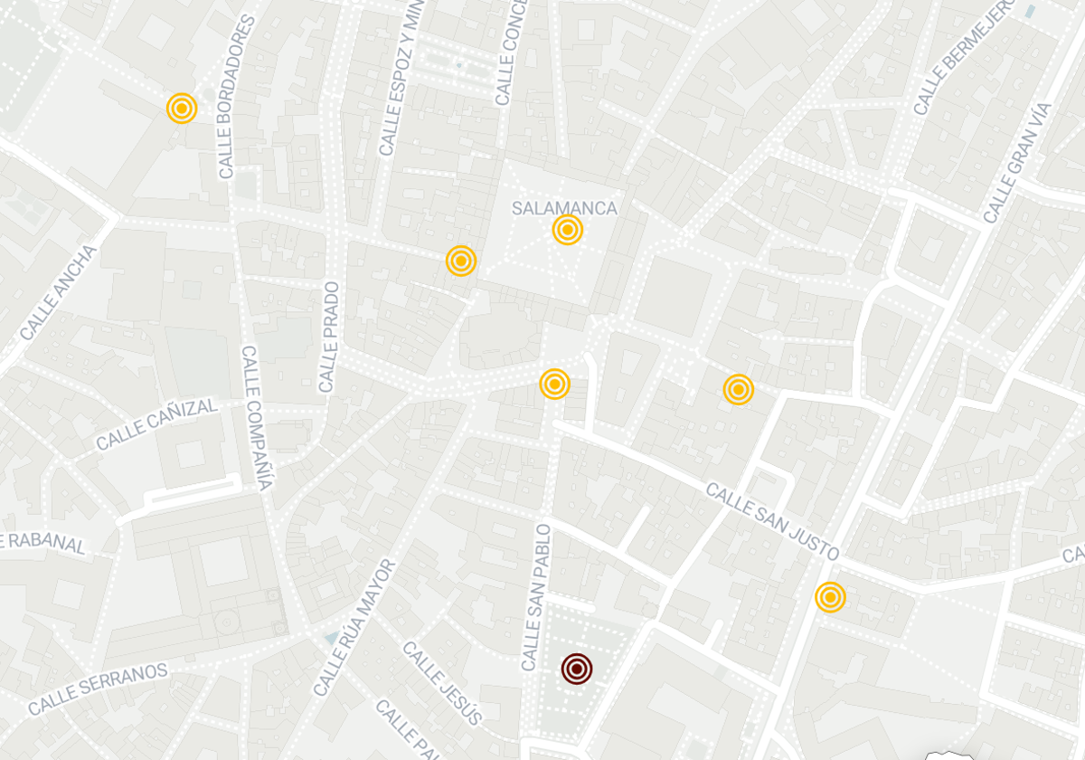 Sin miedo a los 500 euros de multa: dónde sanciona Salamanca por orinar en la calle