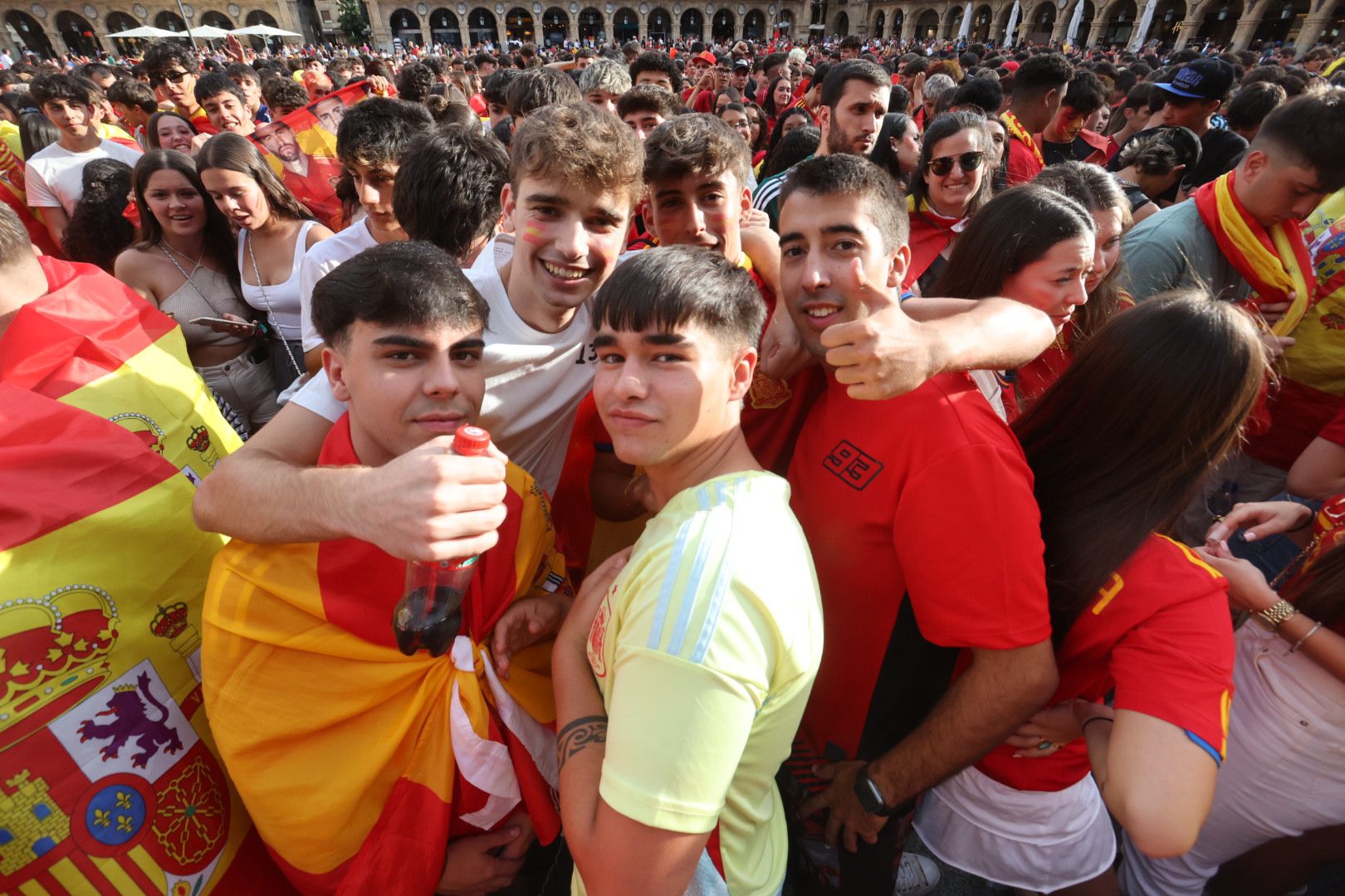 La Plaza Mayor espera la victoria de La Roja