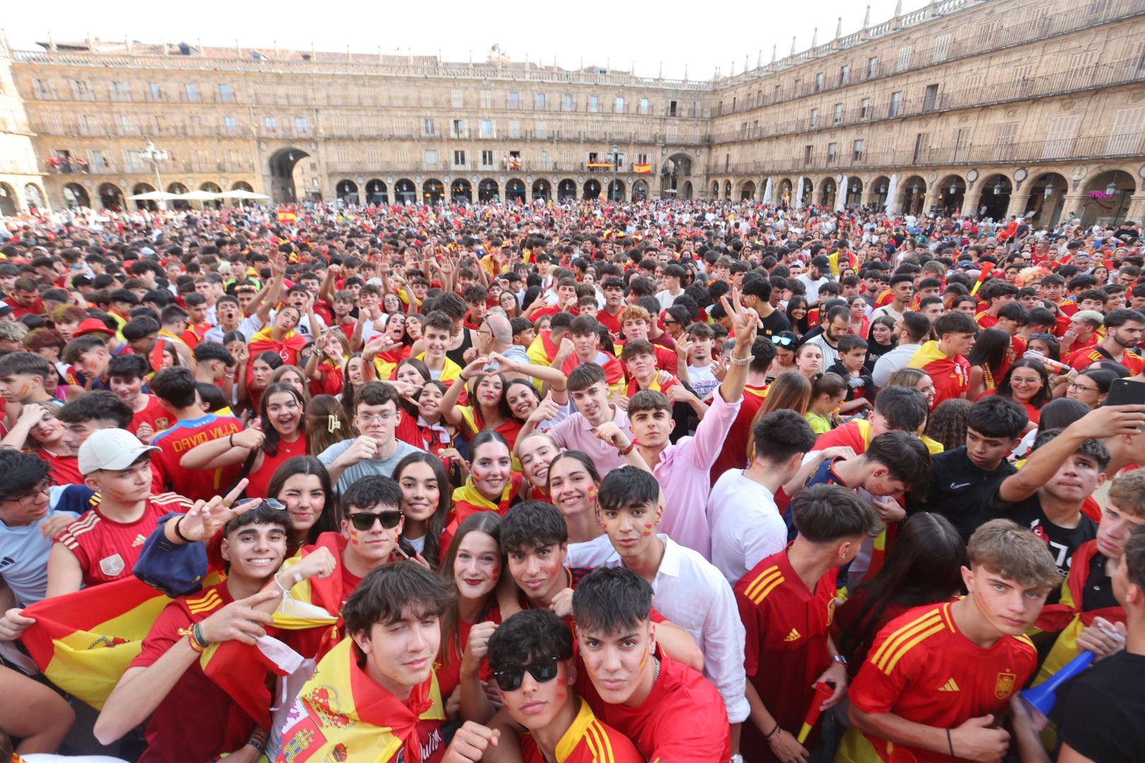La Plaza Mayor espera la victoria de La Roja
