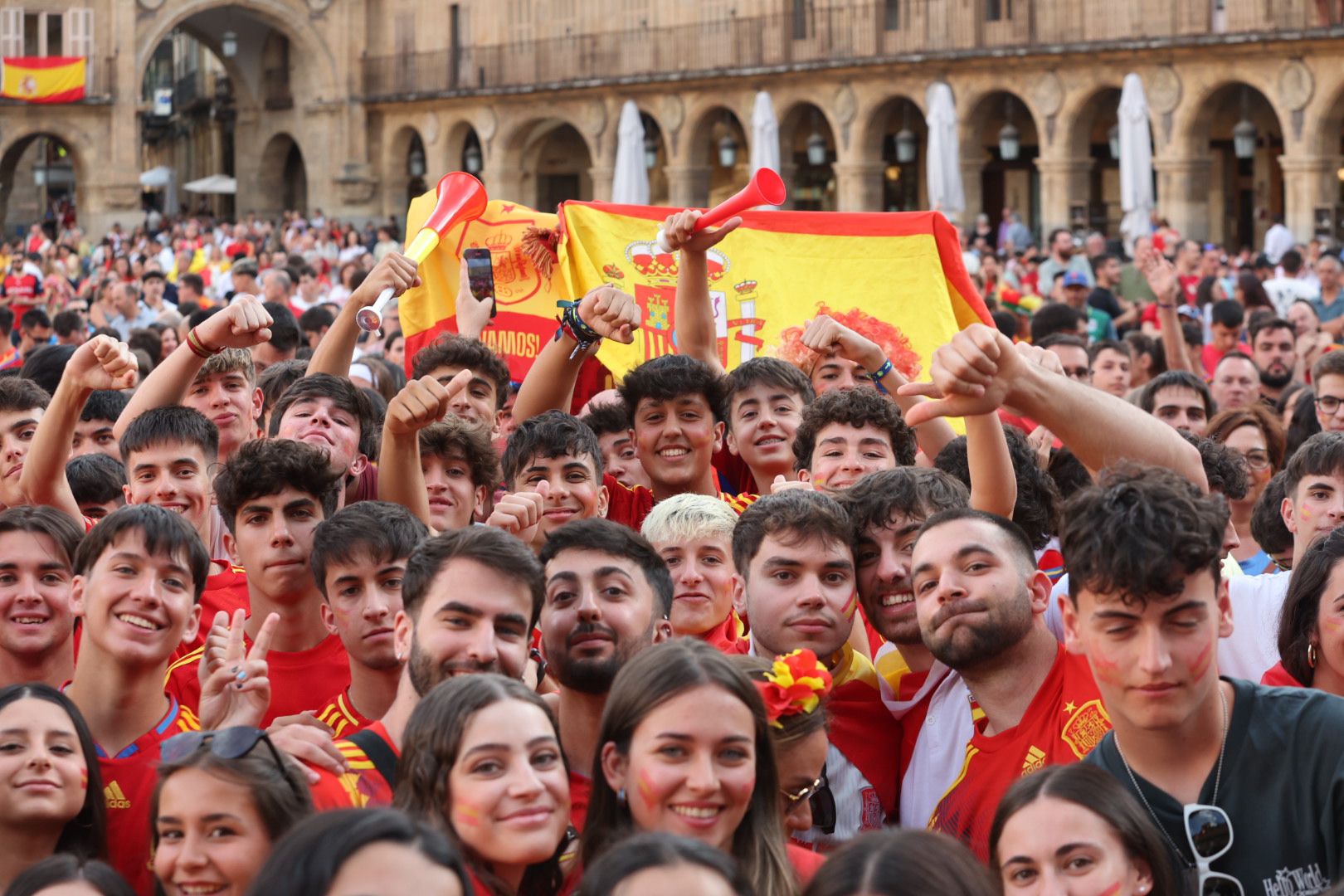 La Plaza Mayor espera la victoria de La Roja