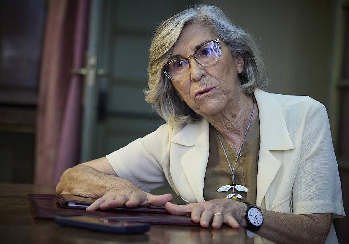 Presidenta de la Real Academia de Ciencias, Ana Crespo