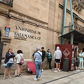 Largas colas para convertirse en socio de Unionistas de Salamanca