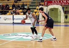 Acoydan McCarthy, en un encuentro con el Perfumerías Avenida Xoborg.