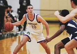 Juan Neri, en un partido con los Pioneers.