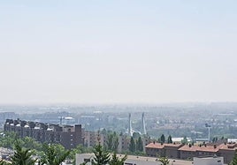 Los incendios forestales de León llegan a Salamanca: aire cargado y problemas para los aviones