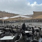 Instante de la tormenta sobre la Plaza Mayor de Salamanca.