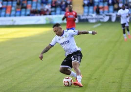 Juancho, uno de los mejores del equipo charro, en el partido ante el Numancia