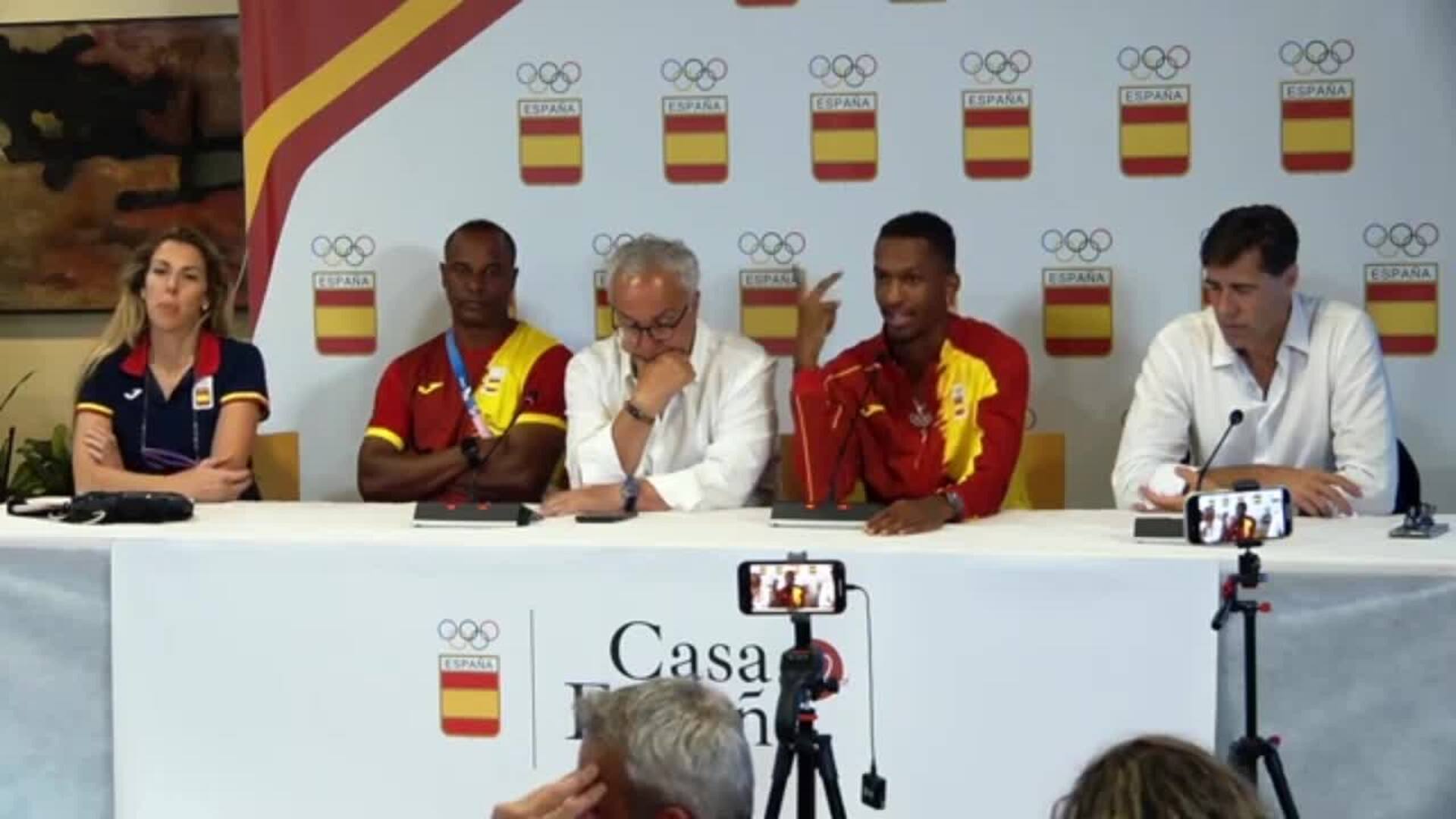 El campeón olímpico en triple salto Jordan Díaz, "feliz" tras el "sacrificio físico y mental"