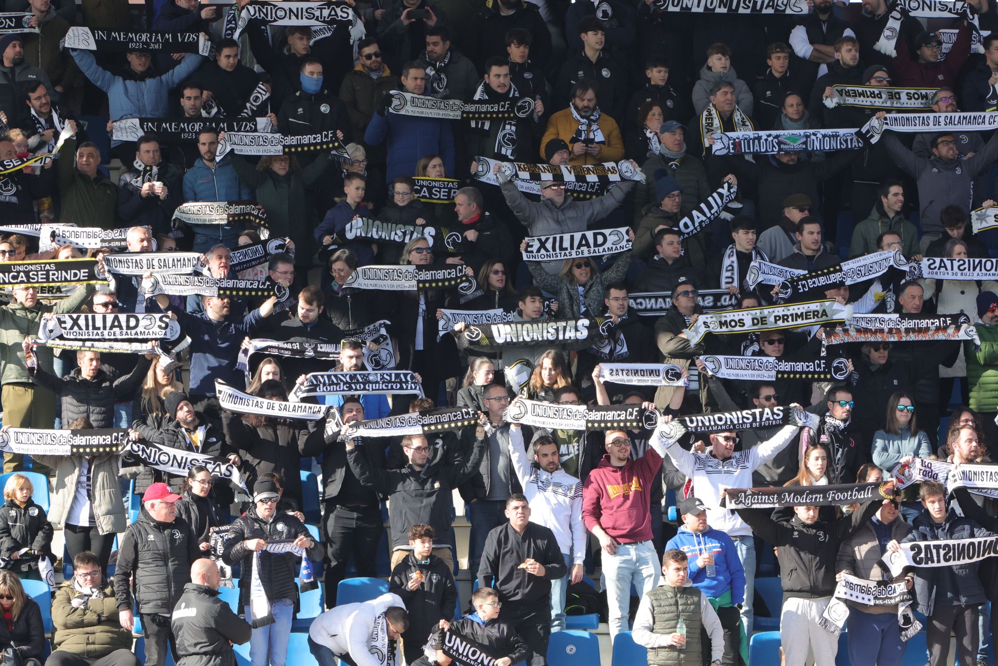 El partido entre el Unionistas y el Celta B, en imágenes