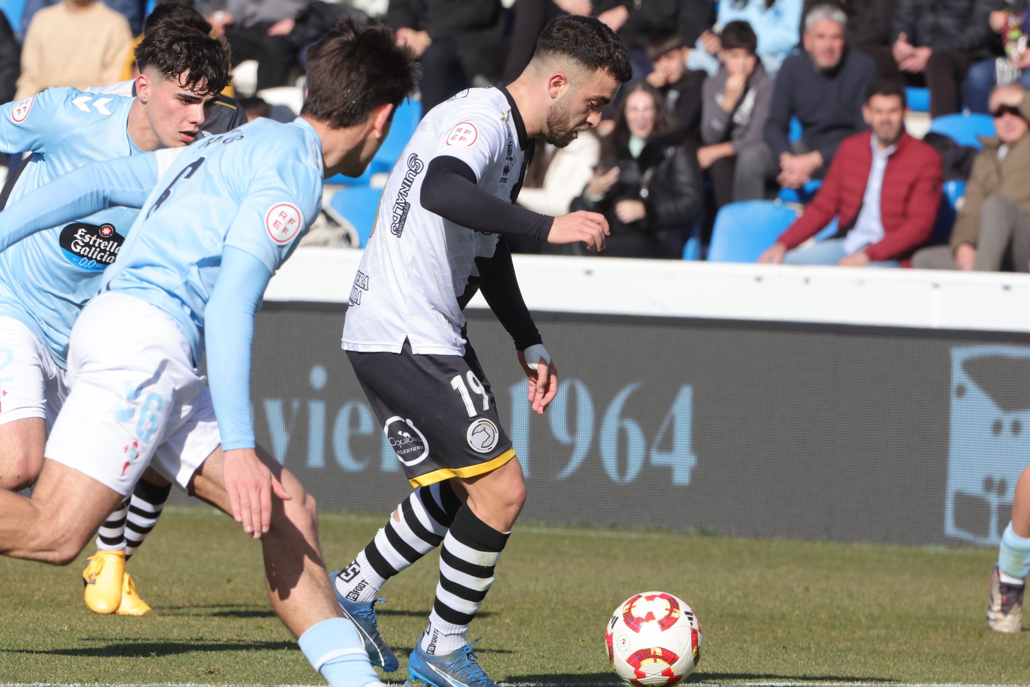 El partido entre el Unionistas y el Celta B, en imágenes