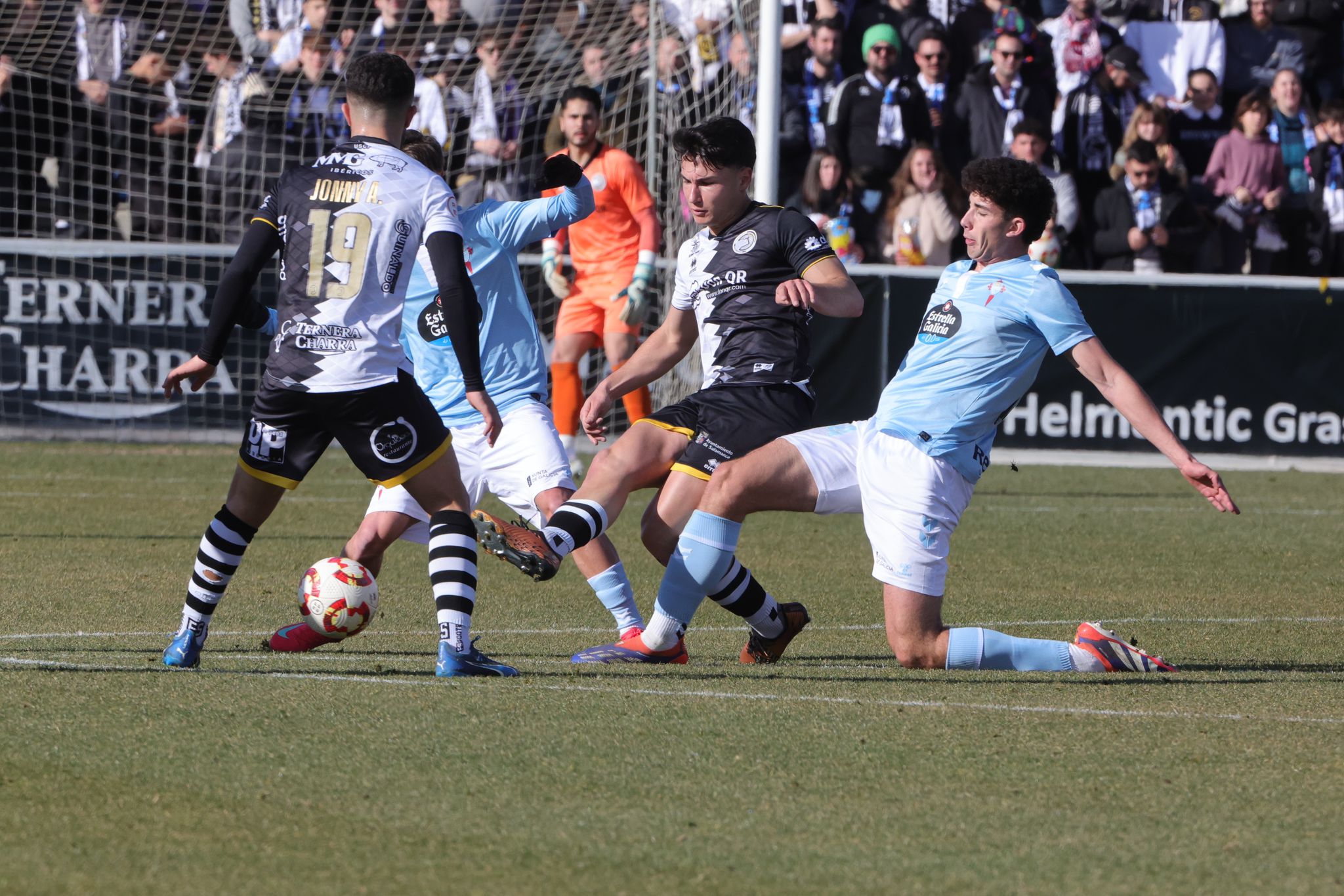 El partido entre el Unionistas y el Celta B, en imágenes