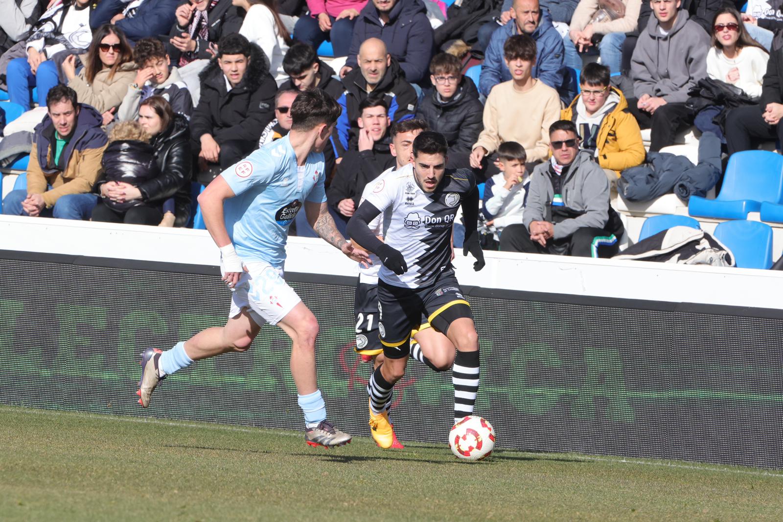 El partido entre el Unionistas y el Celta B, en imágenes