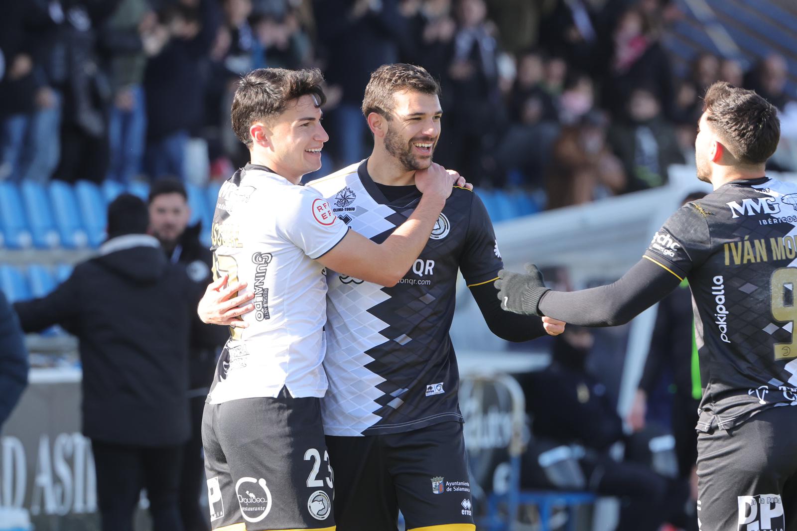 El partido entre el Unionistas y el Celta B, en imágenes