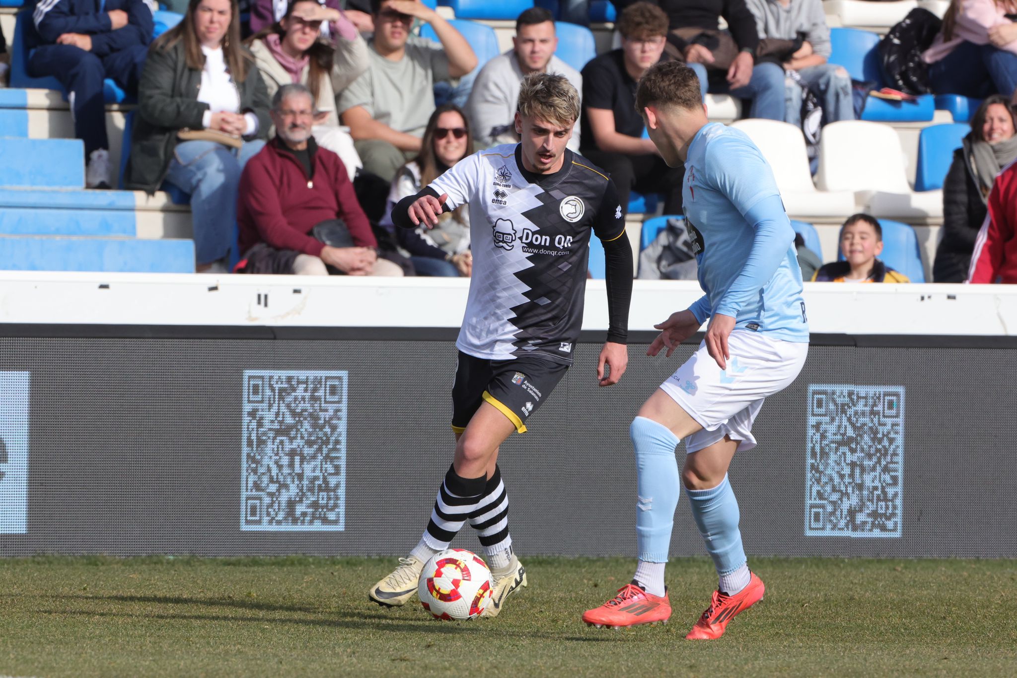 El partido entre el Unionistas y el Celta B, en imágenes