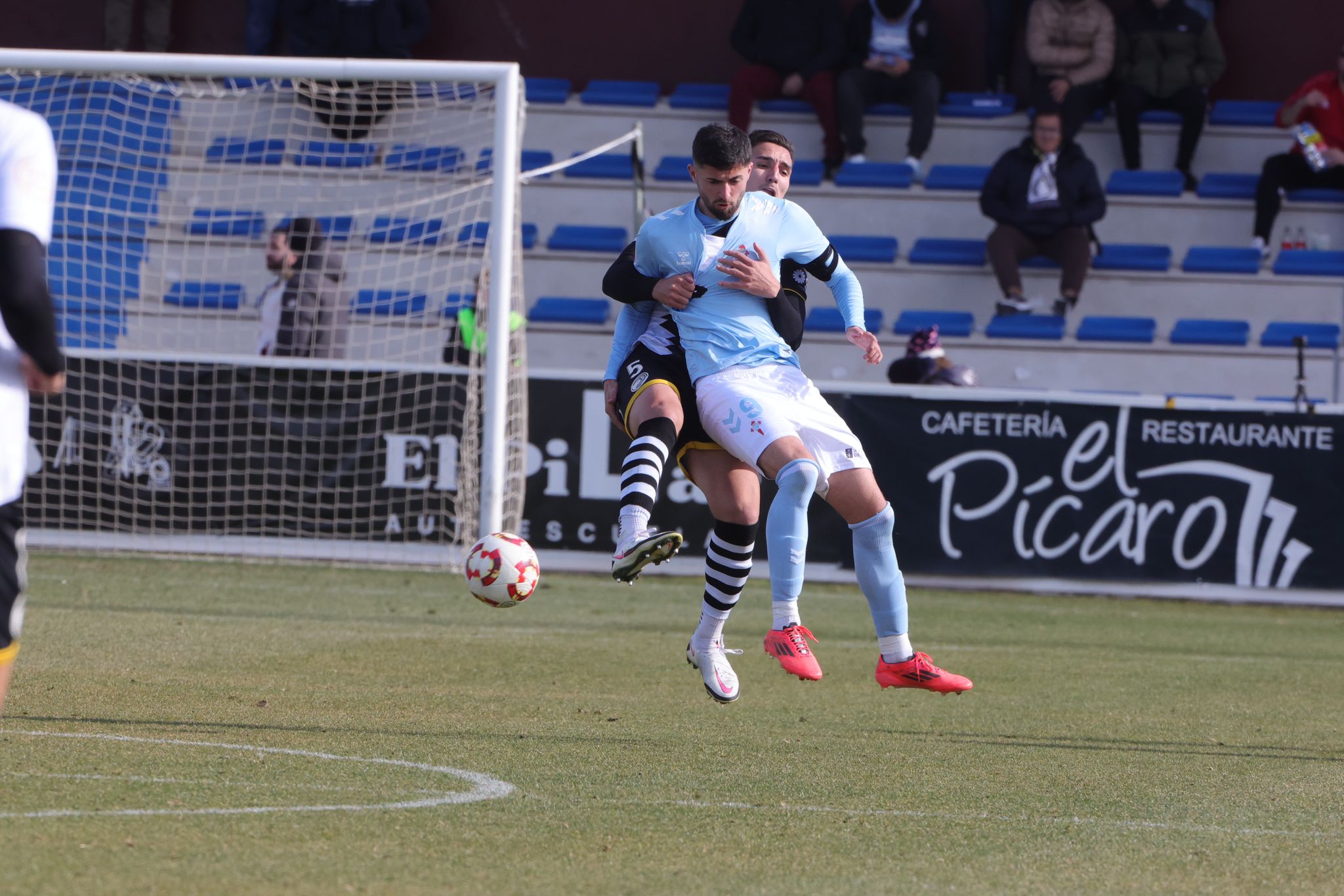 El partido entre el Unionistas y el Celta B, en imágenes