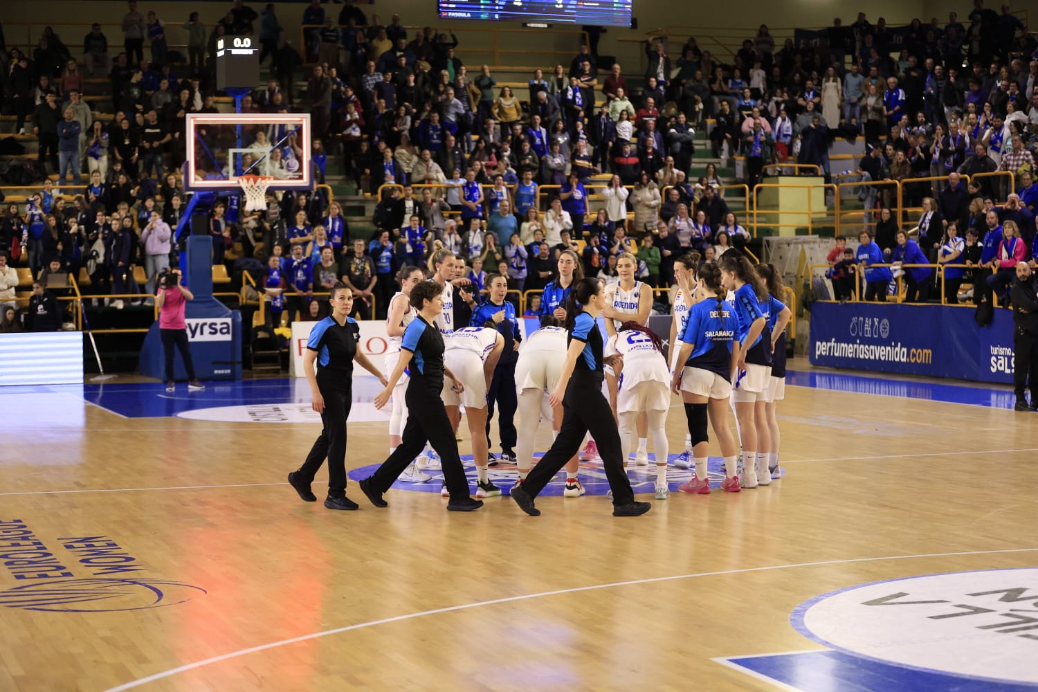 Sonora pitada para el poco deportivo Bourges Basket ante Avenida