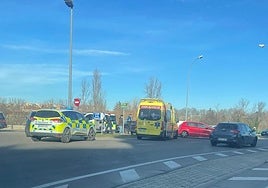 Accidente en la glorieta Virgen del Loreto.