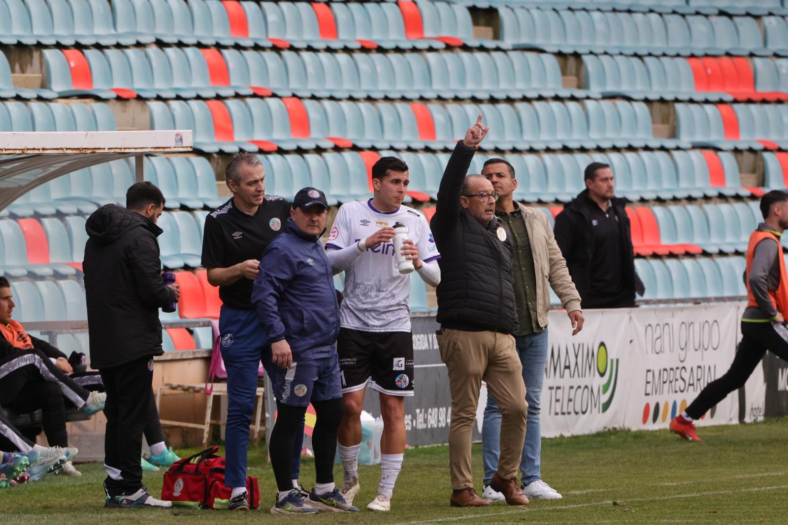 En imágenes, la victoria del Salamanca UDS ante el Coruxo (3-0)