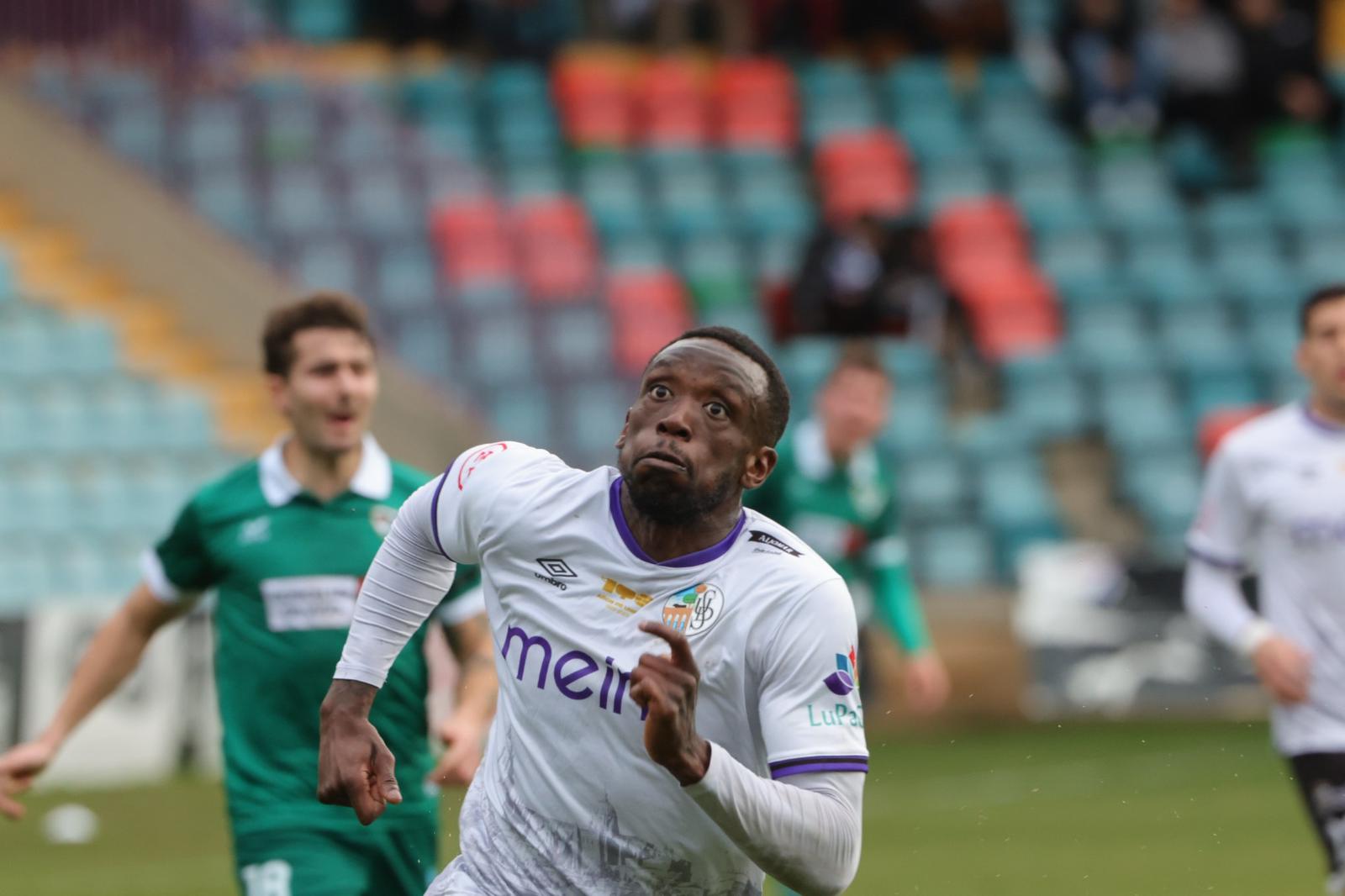 En imágenes, la victoria del Salamanca UDS ante el Coruxo (3-0)