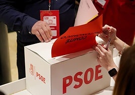 Los socialistas de Salamanca que entran y salen de la nueva ejecutiva del PSOE