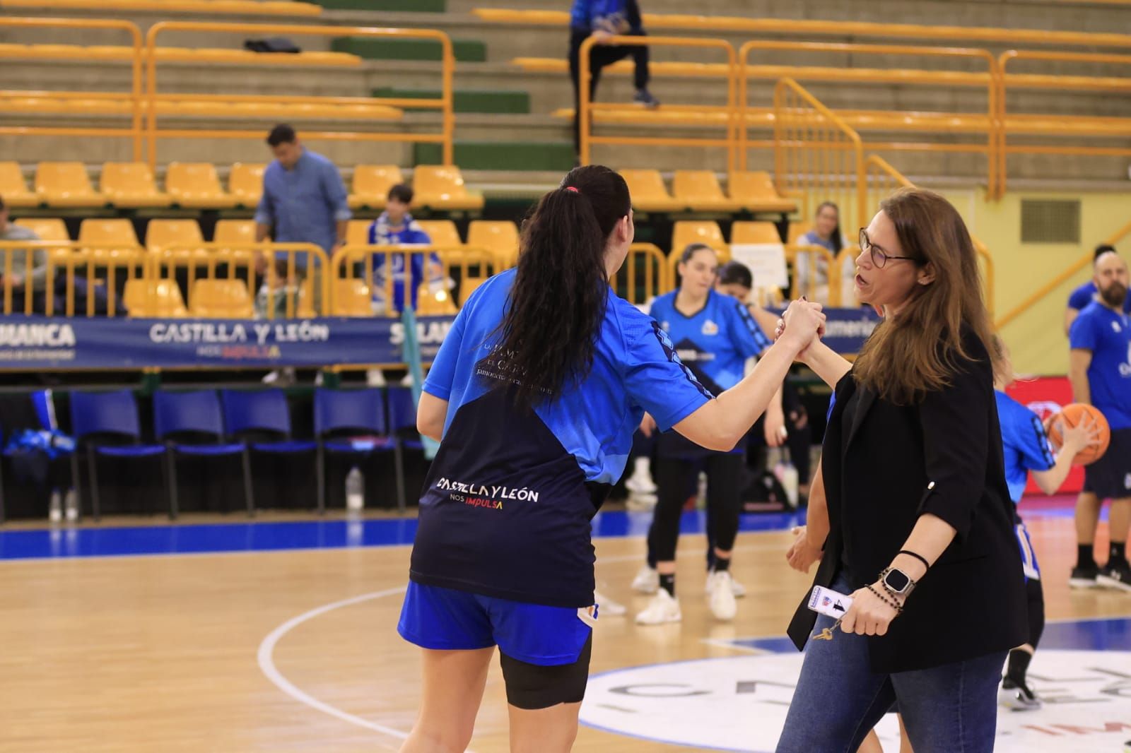 Victoria de campeón de Perfumerías Avenida frente a Valencia Basket