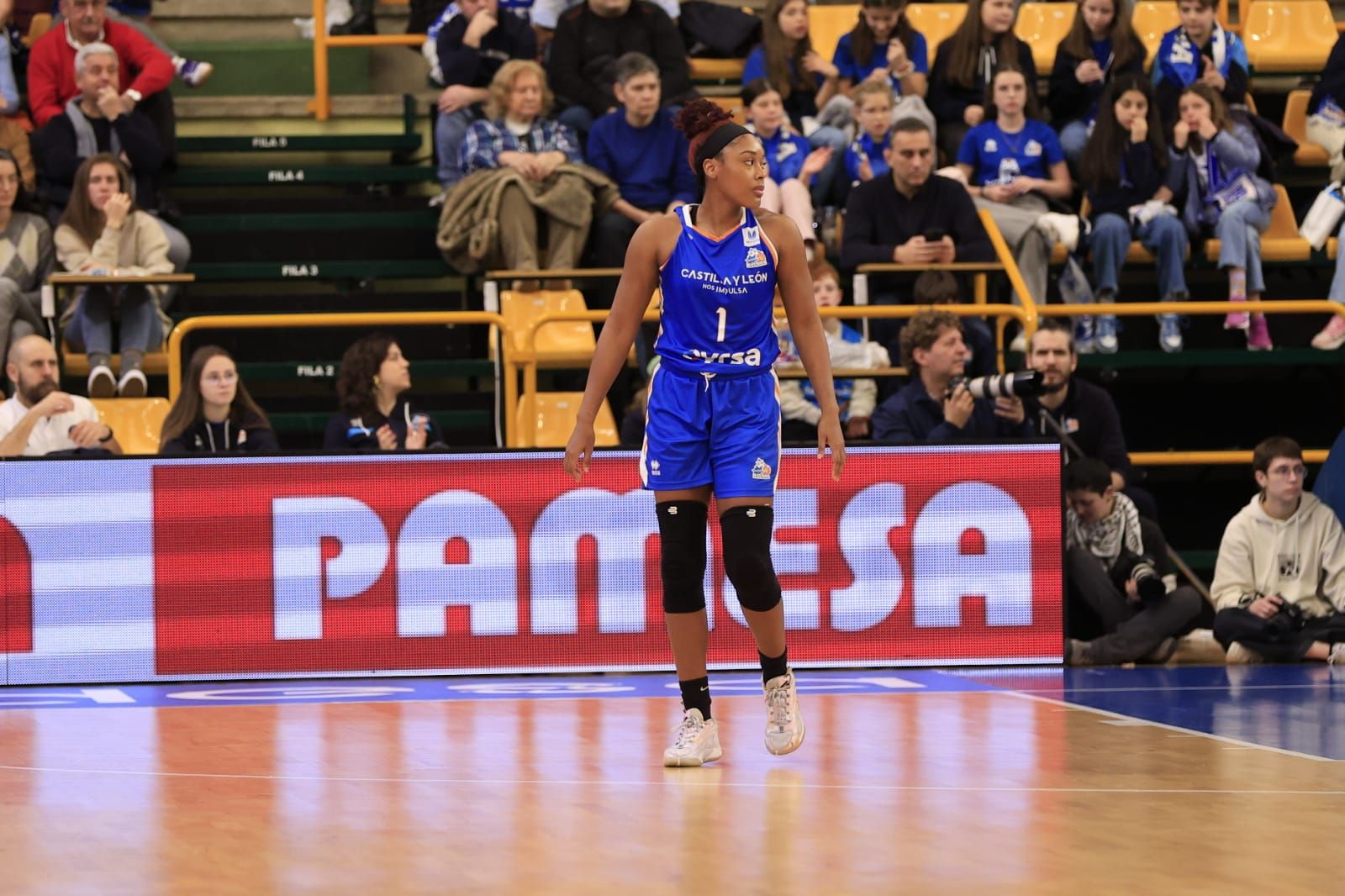 Victoria de campeón de Perfumerías Avenida frente a Valencia Basket
