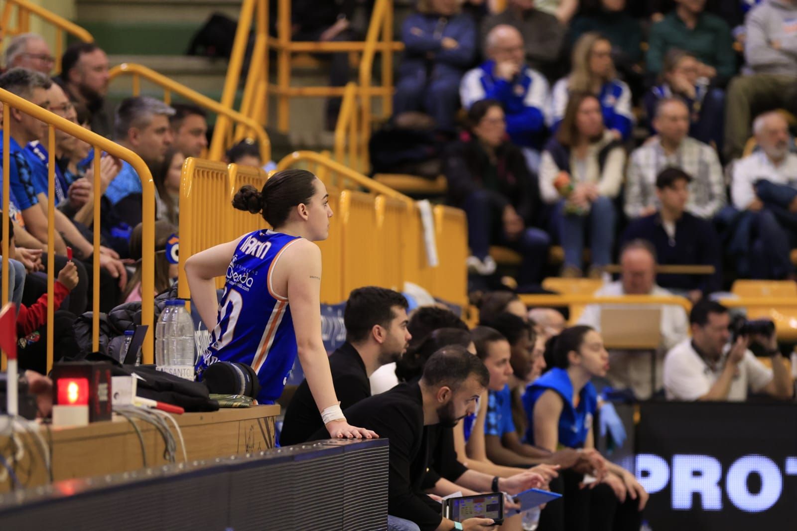 Victoria de campeón de Perfumerías Avenida frente a Valencia Basket