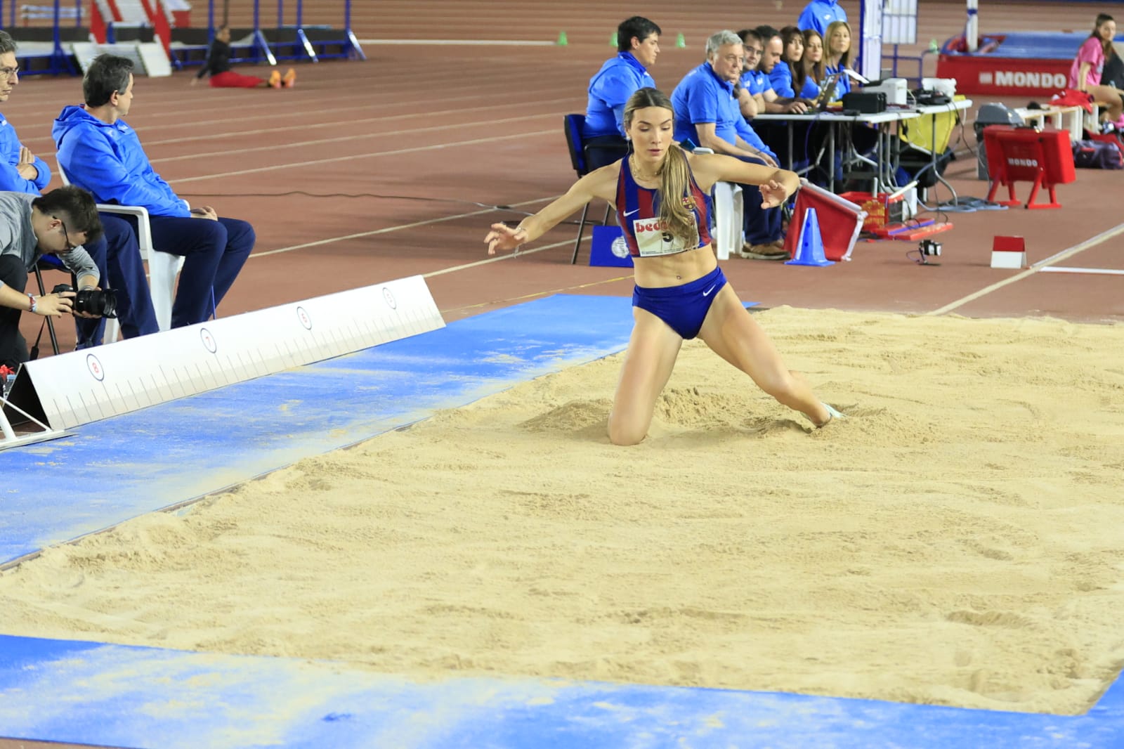En imágenes, el I Trofeo de Atletismo Ciudad de Salamanca en Pista Cubierta