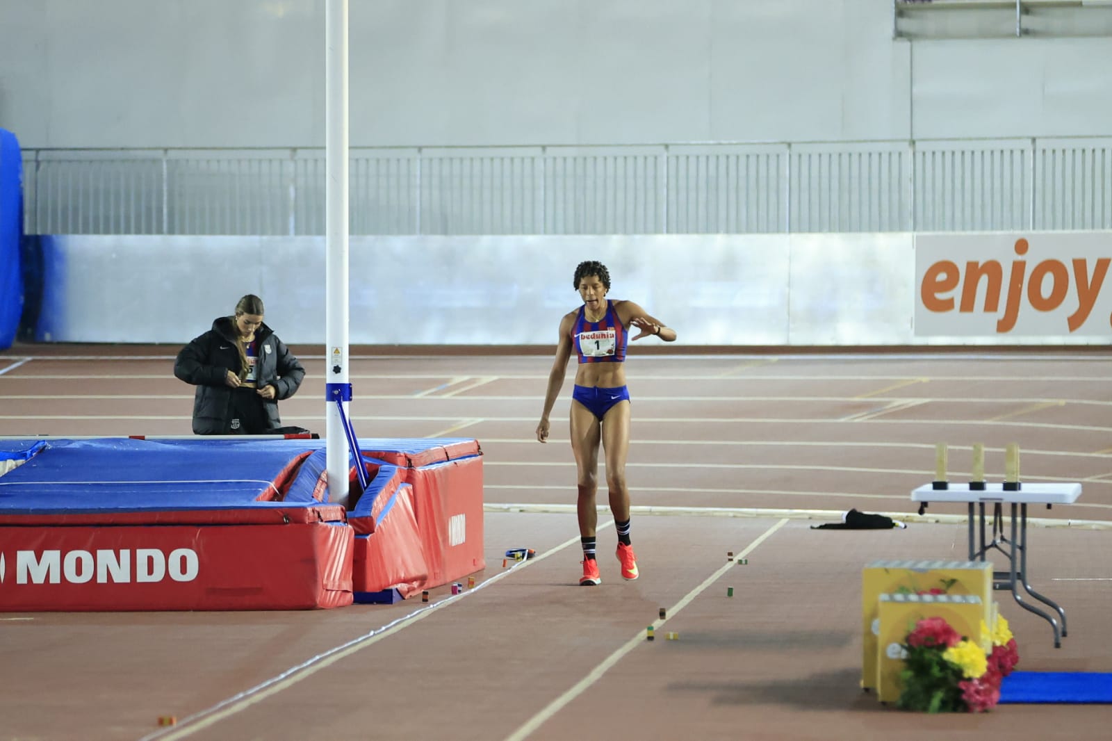 En imágenes, el I Trofeo de Atletismo Ciudad de Salamanca en Pista Cubierta