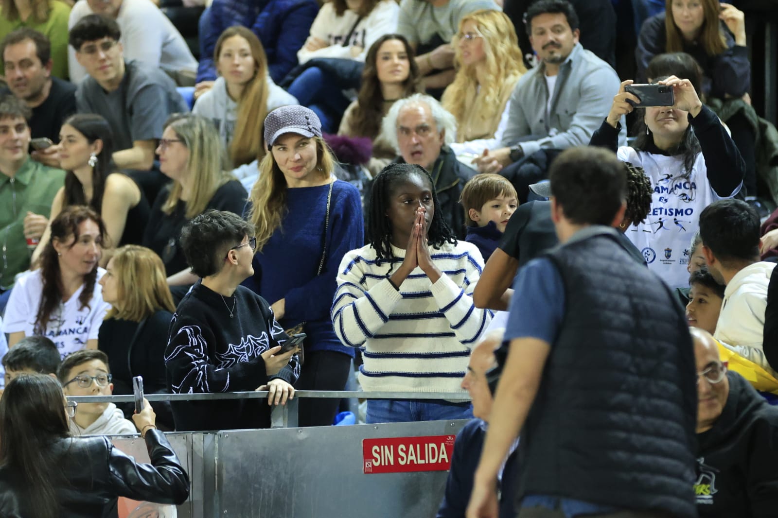 En imágenes, el I Trofeo de Atletismo Ciudad de Salamanca en Pista Cubierta