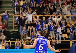 Silvia Domínguez, jugadora de Perfumerías Avenida