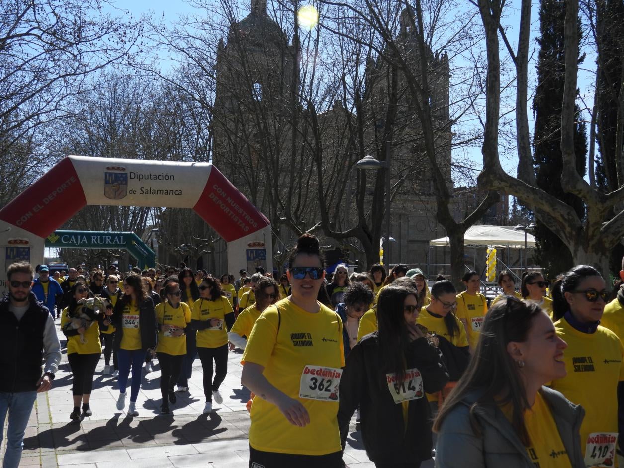 La II Carrera y Marcha contra el Suicidio, en imágenes
