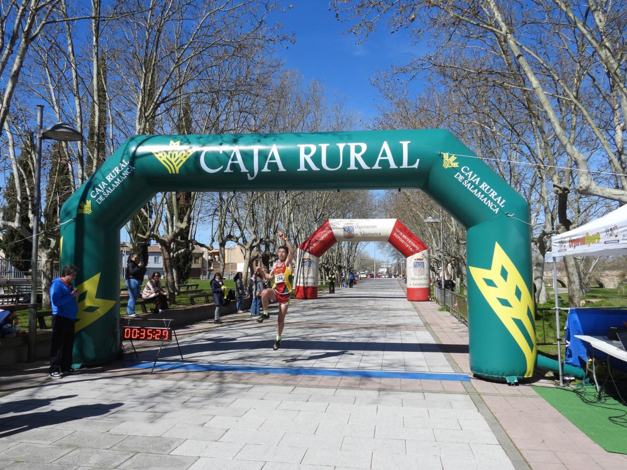 La II Carrera y Marcha contra el Suicidio, en imágenes